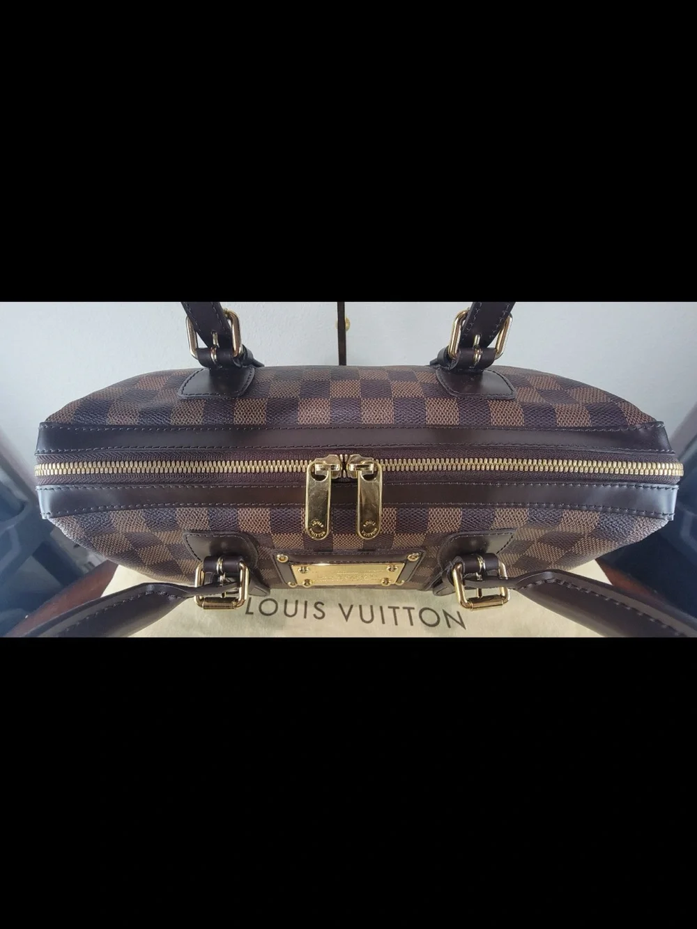 •LOUIS VUITTON• damier ebene berkeley handbag